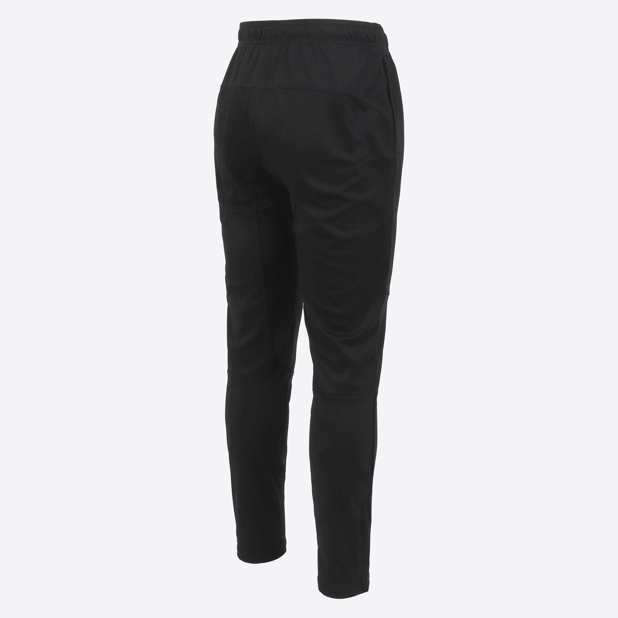 sandholl-trainers-jogging-trousers-workout-iceland_796.jpeg